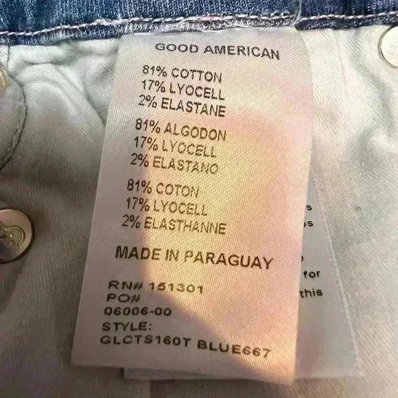 Good American Good Legs Cropped Side Slit Jeans in Blue667 0/25 - Picture 9 of 9